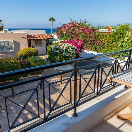 Arsinoe Village Block 9 * Polis