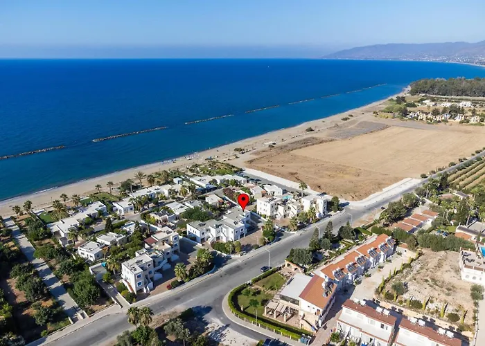 Arsinoe Village Block 9 アパート *